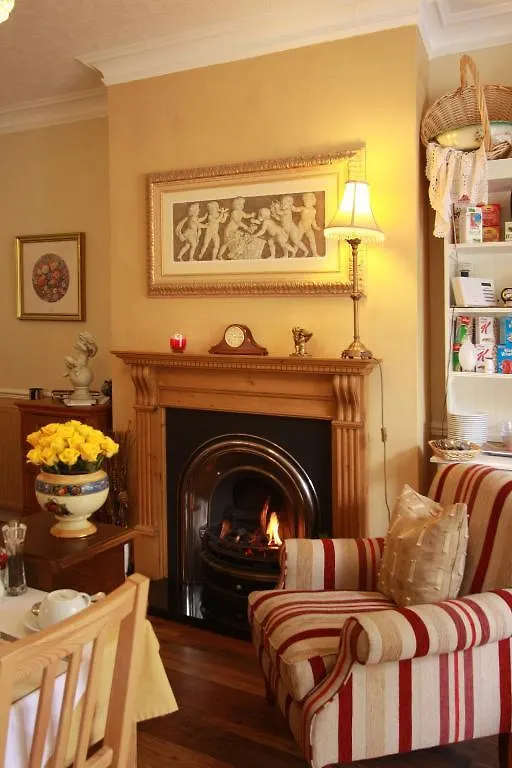 The Hollies Bed and Breakfast Fulford (York)